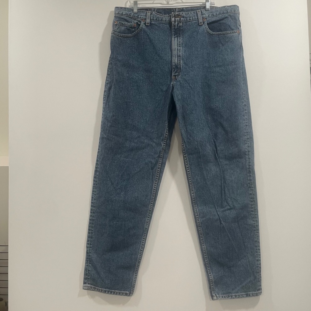 Vintage Levis 550 Relaxed Fit Tapered‎ Leg Jeans Mens 42x34 Blue Made in USA 90s